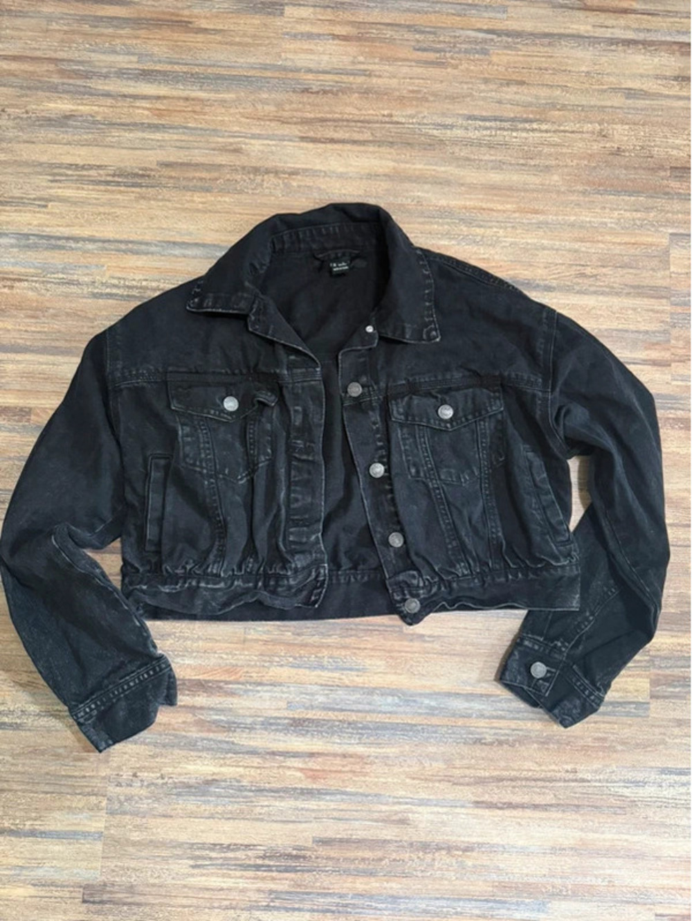 Forever 21 cropped jean jacket size small